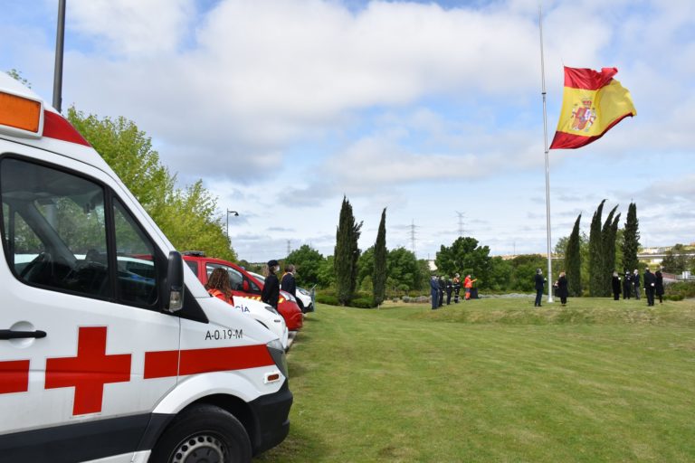 Homenaje a los fallecidos por la COVID-19